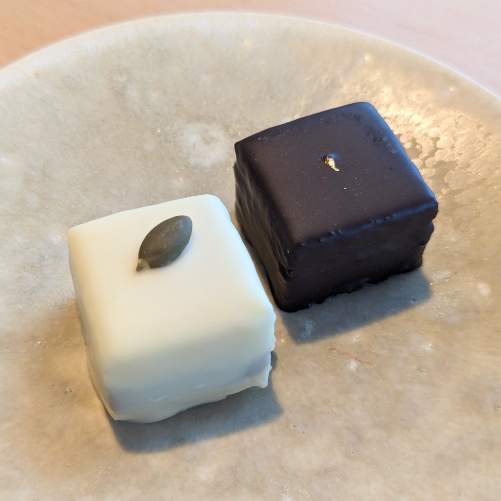 金沢【落雁諸江屋】千代古禮糖