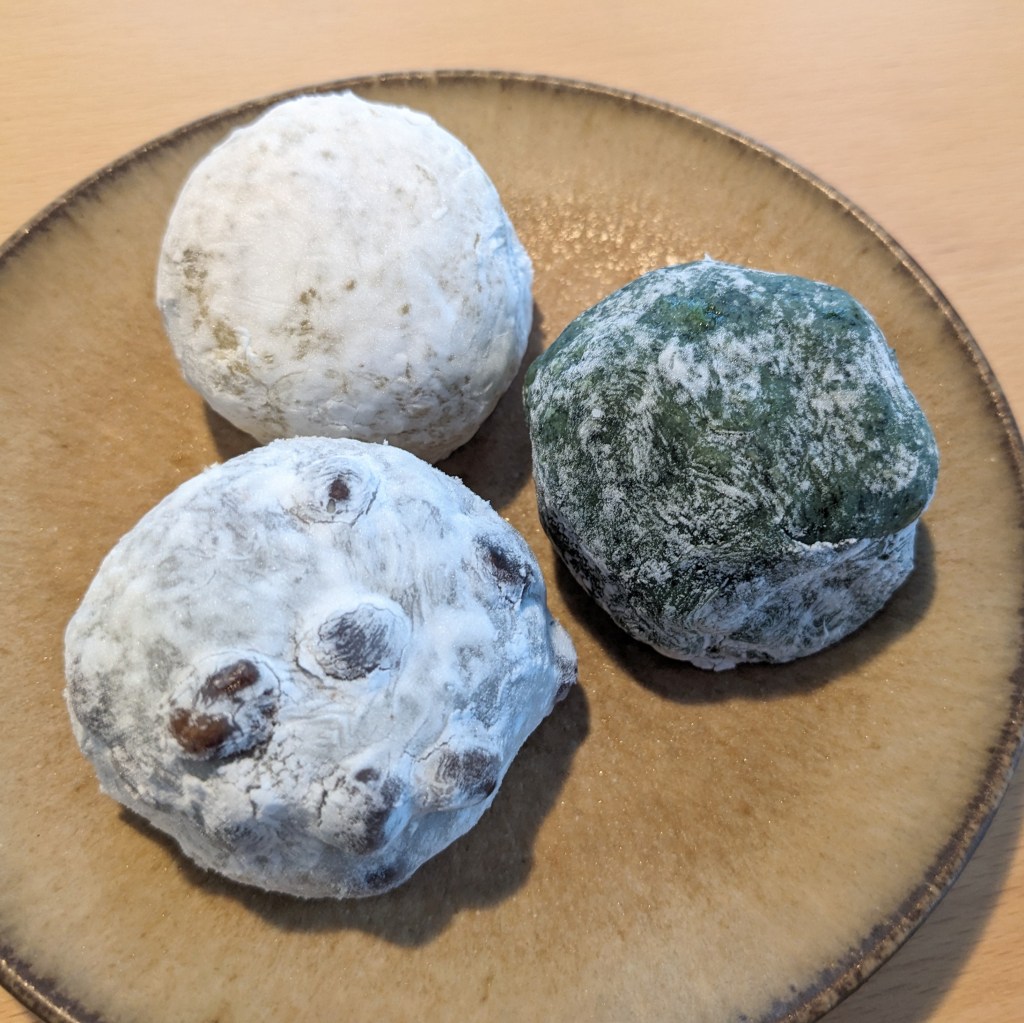 泉岳寺【松島屋】大福・みたらし団子